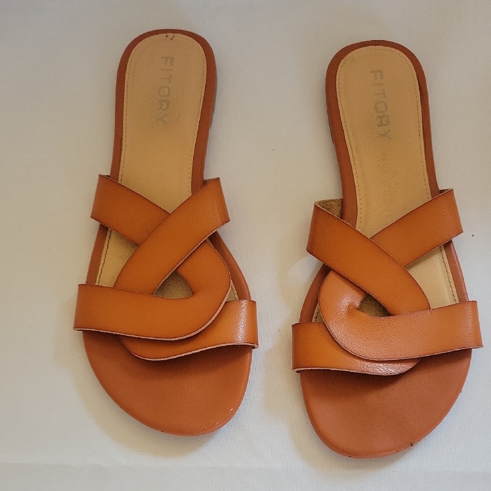 Fitory brand Women's Tan Sandals